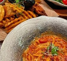 Chef's Homemade Tomato Beef Sauce Pasta