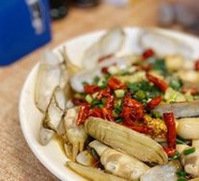 Scallion Oil Clams