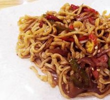 Soy Sauce Stir-Fried Pepper Noodles