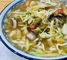 Seafood Ciwu Noodles