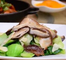 Bok Choy with Mushrooms