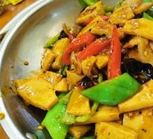 Spicy Pot-Braised Tofu with Leaves