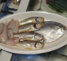 Braised Mixed Fish