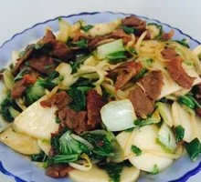 Beef Stir-Fried Rice Noodles