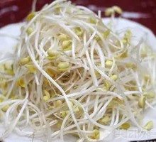 Bean sprouts