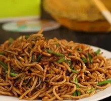 Stir-fried Pork with Noodles