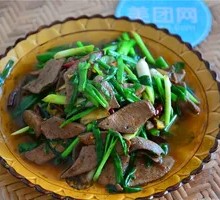 Stir-fried Pig Liver with Chinese Cabbage