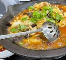 Yunnan Stone Pot Fish