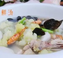 Fish Ball Three Delicacies Soup
