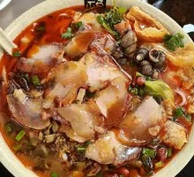 Stir-Fried Snail Noodles