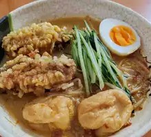 Nyonya Chicken Wings Laksa