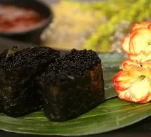 Black Crab Sushi Roll