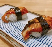 Eel Sushi Roll