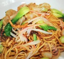 Seafood Stir-Fried Noodles