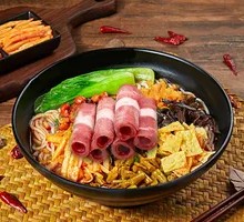 Beef and Snail Noodles