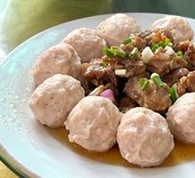 Steamed Pork Meatballs with Spare Ribs