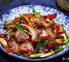 Stir-fried Pig's Head Meat