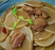 Braised Pork Belly with White Radish