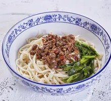 Minced Pork Noodles with Sauce