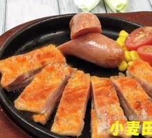Orleans Chicken Cutlet with Hot Dog Rice