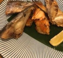 Salt-Grilled Salmon Head