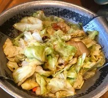Spicy Stir-Fried Cabbage