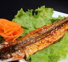 Grilled Saury with Lemon