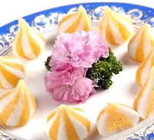 Sea Urchin and Crab Roe Dumpling