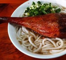 Braised Goose Leg with Sauce