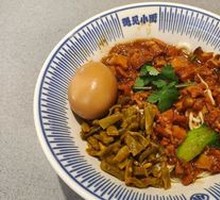 Satisfying Braised Pork Noodles