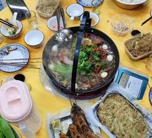Spicy Yak Three-Fresh Hot Pot