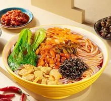 Signature Dry-Loaded Snail Noodle