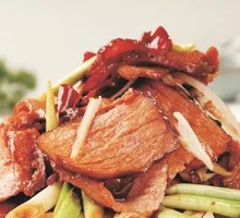 Stir-fried腊肉 with Garlic Shoots