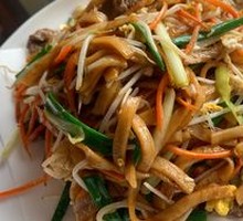 Dry-Fried Beef Rice Noodles