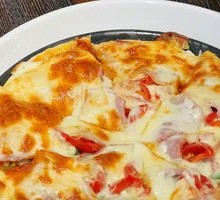 Tomato Bacon Pizza