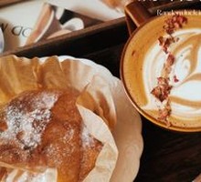 Yunnan Rose Latte