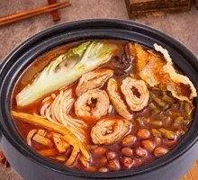 Braised Pork Intestines and Snail Noodles