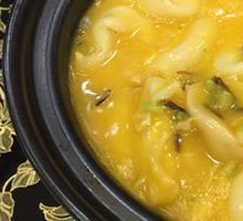 Golden Soup with Wild Rice and Shark's Fin