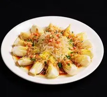 Steamed Baby Bok Choy with Garlic