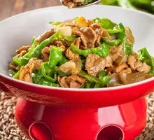 Open-fire Pepper Stir-fried Pork