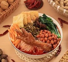 Spicy Chicken Feet and Snail Noodles