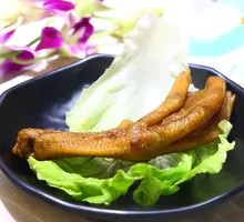 Crispy Duck Feet with Skin