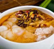 Stone斛 and Ginseng Stewed Meat Broth