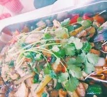 Grilled Live Fish with Fresh Green Pepper