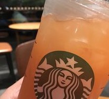 Tawan Ice Shaken Peach Oolong Tea