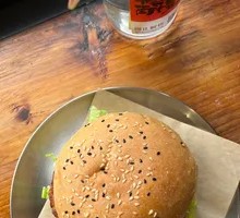 Signature Beef Burger