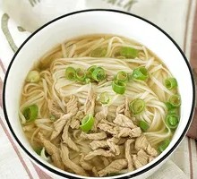 Shredded Pork with Millet Noodles