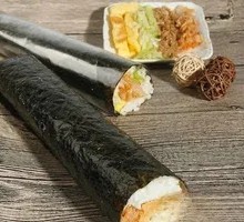 Korean Kimchi Grilled Seaweed Rice Roll