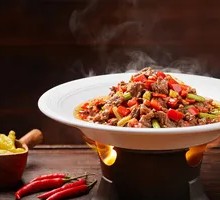 Stir-Fried Beef with Yellow Onion