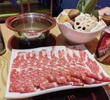 Frost-Down Snowflake Beef Hot Pot